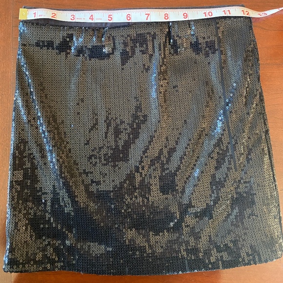 Disney D-Signed Skylar Lewis Girl Vs Monster mini skirt sequin M - Picture 8 of 14